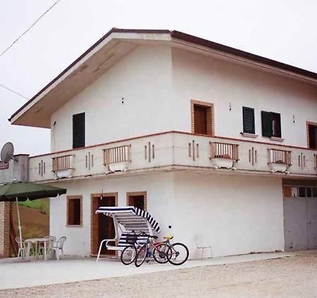 Agriturismo Il Vecchio Carro Campli Экстерьер фото