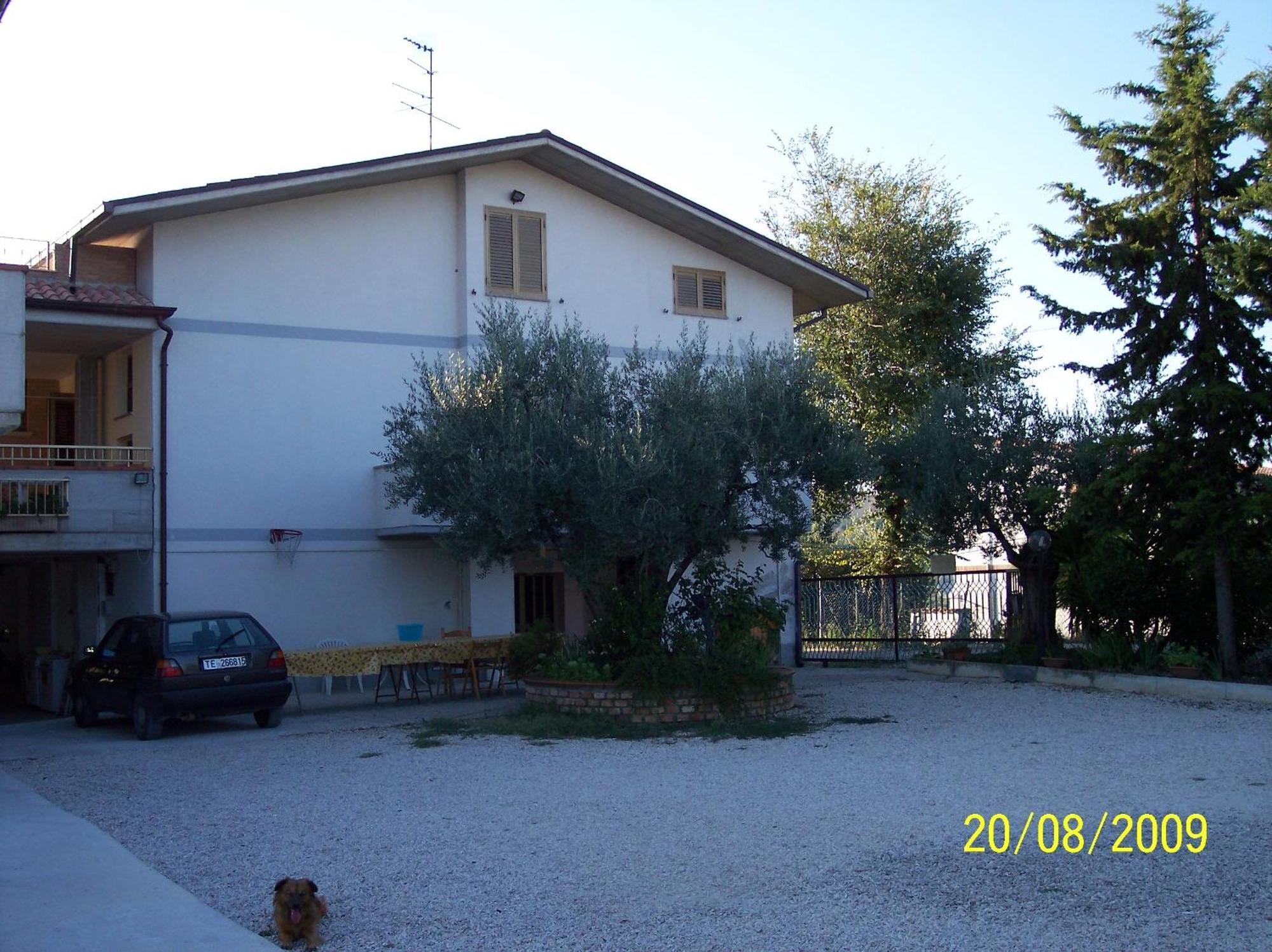 Agriturismo Il Vecchio Carro Campli Экстерьер фото
